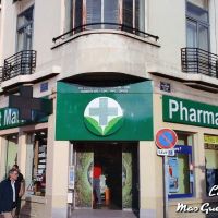 enseigne pharmacie decoupe laser plexi blanc fer Forge Catalane Cabestany