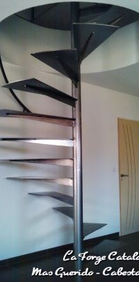 escalier helicoidal rond fer Forge Catalane Cabestany