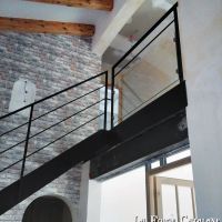 escalier marche bois rampant 2 lisses ronde garde corp vitree partie basse 1 lisse partie haute forge   catalane