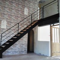 escalier marche bois rampant 2 lisses ronde garde corp vitree partie basse 1 lisse partie haute forge catalane