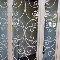 grille porte vitrage volute fer Forge Catalane Cabestany