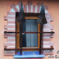 grille trous renfles avec 2 socs charrue 2 fer Forge Catalane Cabestany