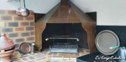 Hotte barbecue angle 6 fer Forge Catalane Cabestany