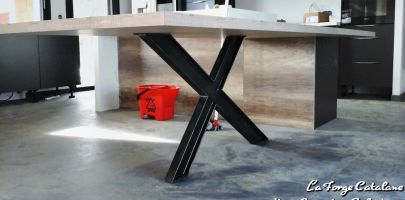 Pied table ilot cuisine fer Forge Catalane Cabestany