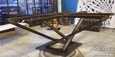 Piettement table IPN aerien industriel forge catalane