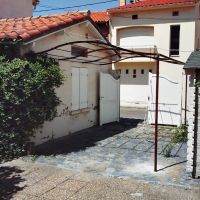 Pergola chapeau gendarme finition rouille forge catalane