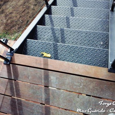escalier et passerelle exterieure remplissage bois ipe forge catalane 6