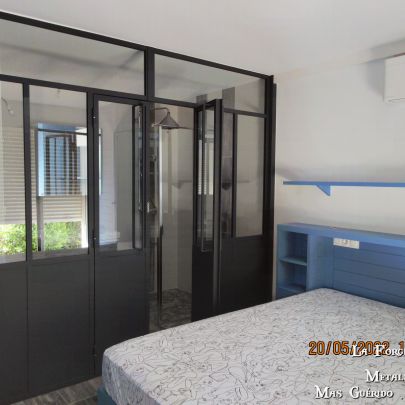 verriere ancien atelier verre vitrage armee fil fer salle de bain forge catalane